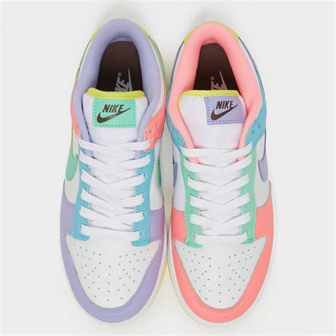 Womens Nike Dunk Shoes